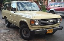 330px-Vintage_Toyota_Land_Cruiser_(16275497802)_(cropped)[1]